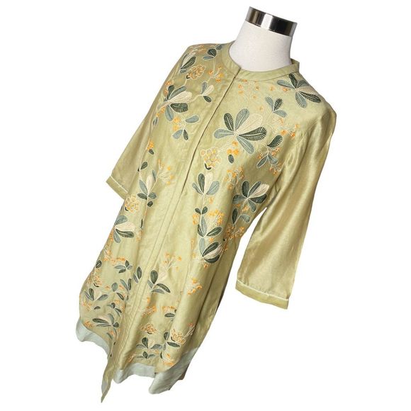 AMPM Ankur Modi | Privanka Modi Shades of Green Floral Kaftan - Picture 2 of 6